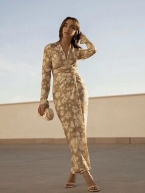 Zara Woman SS23 Printed Beige Wrap Dress Midi Size Large Formal